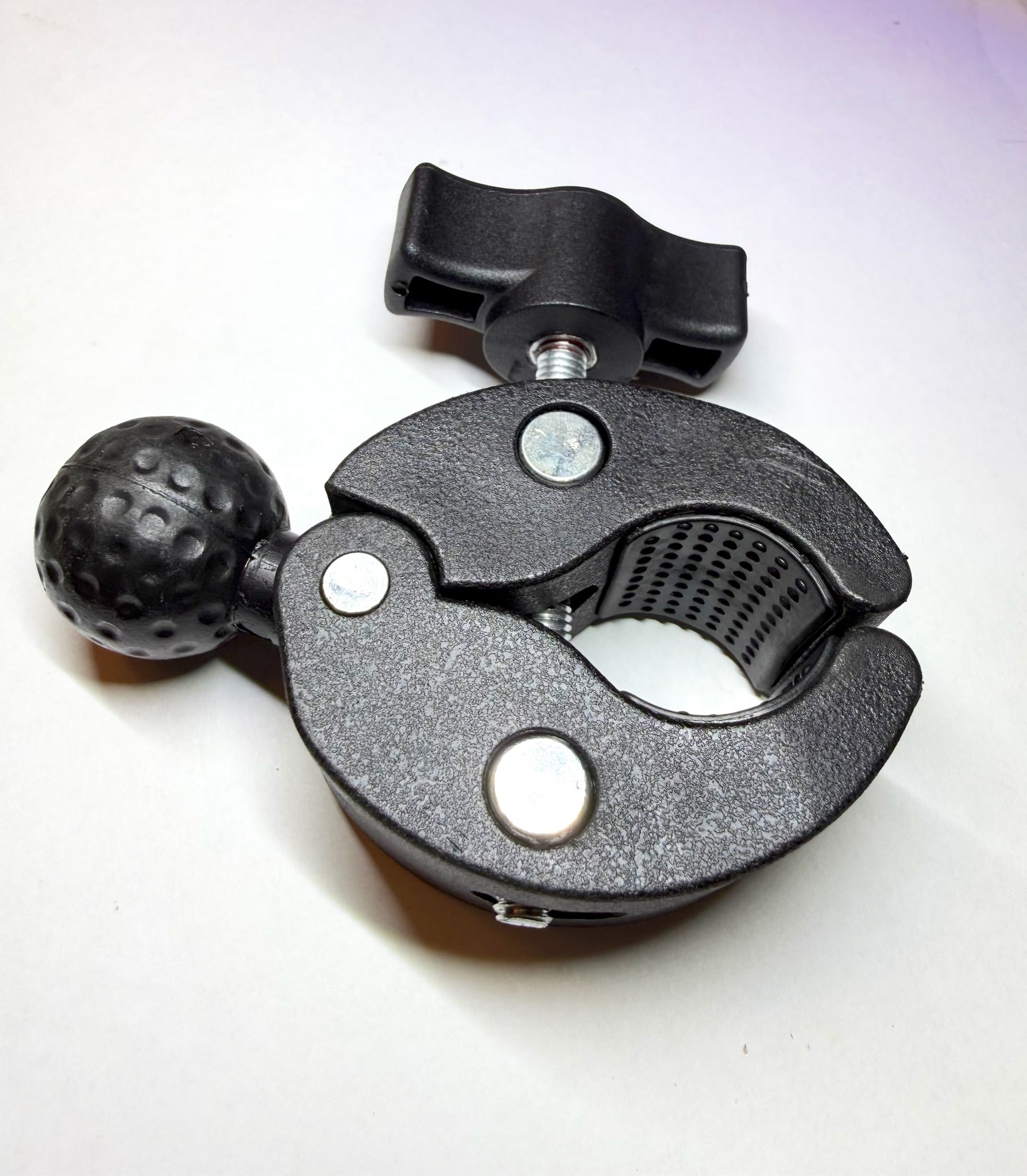 Yoke Clamp with integrated 25 mm ball, primary product view